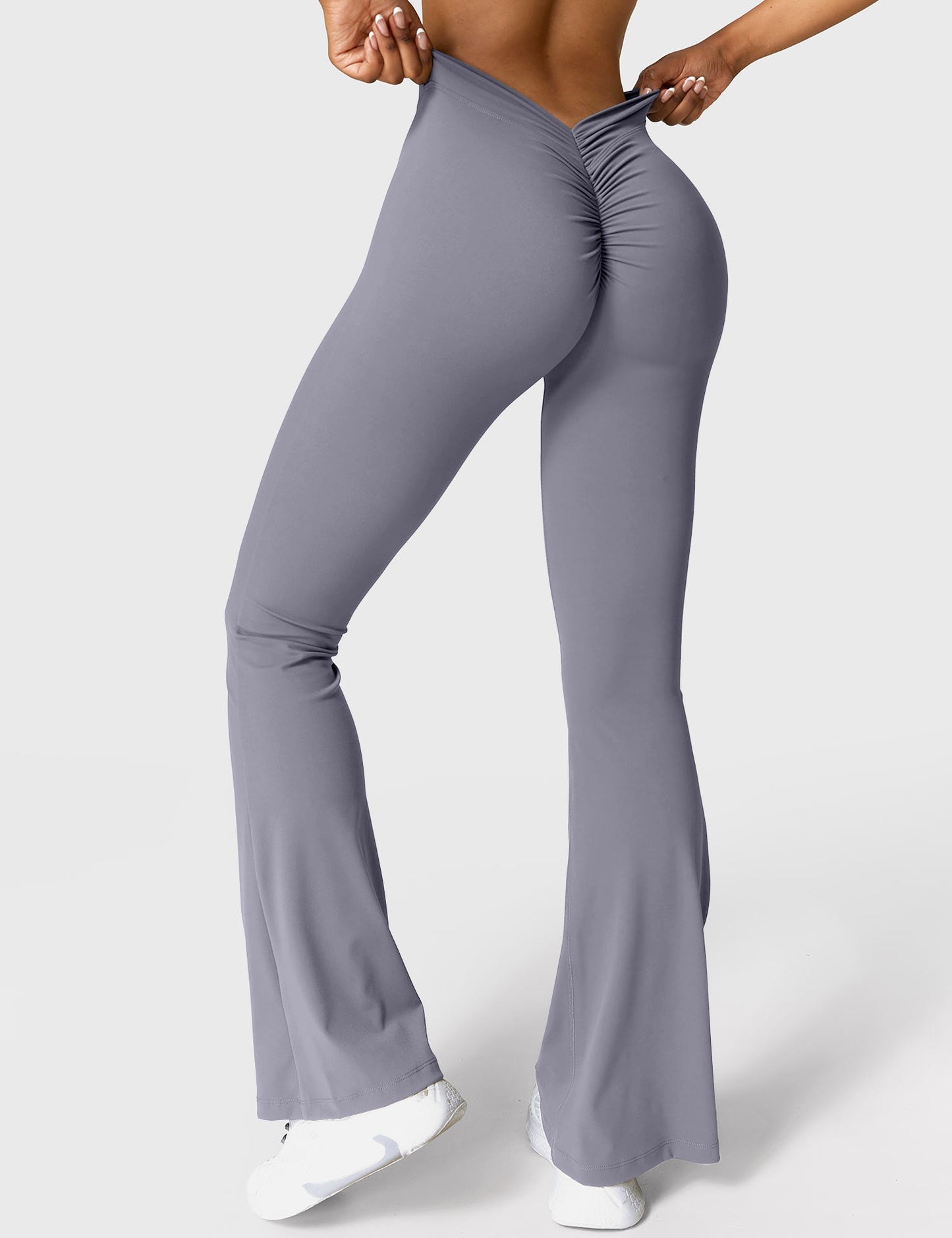 Daze V-back Flare Leggings