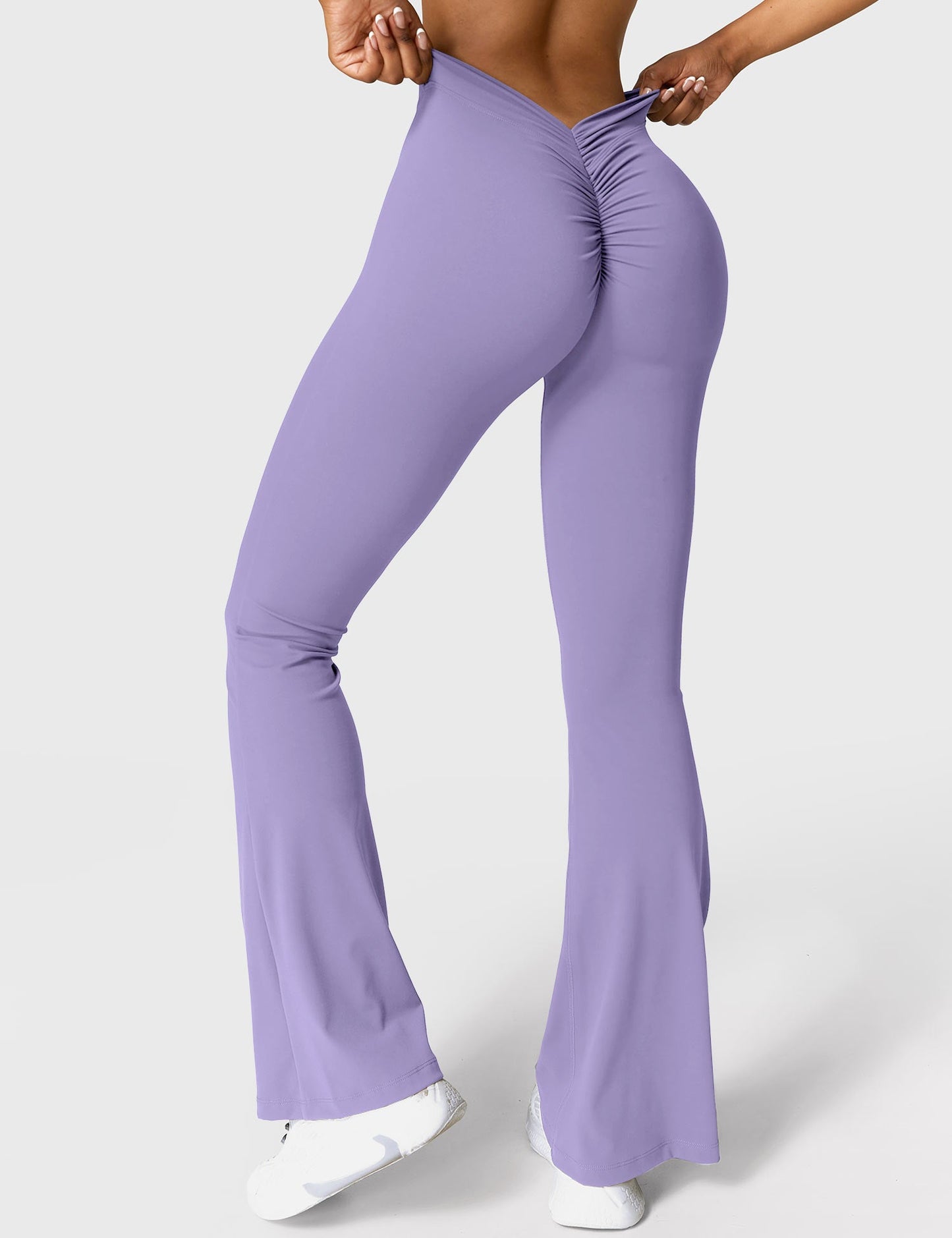 Daze V-back Flare Leggings