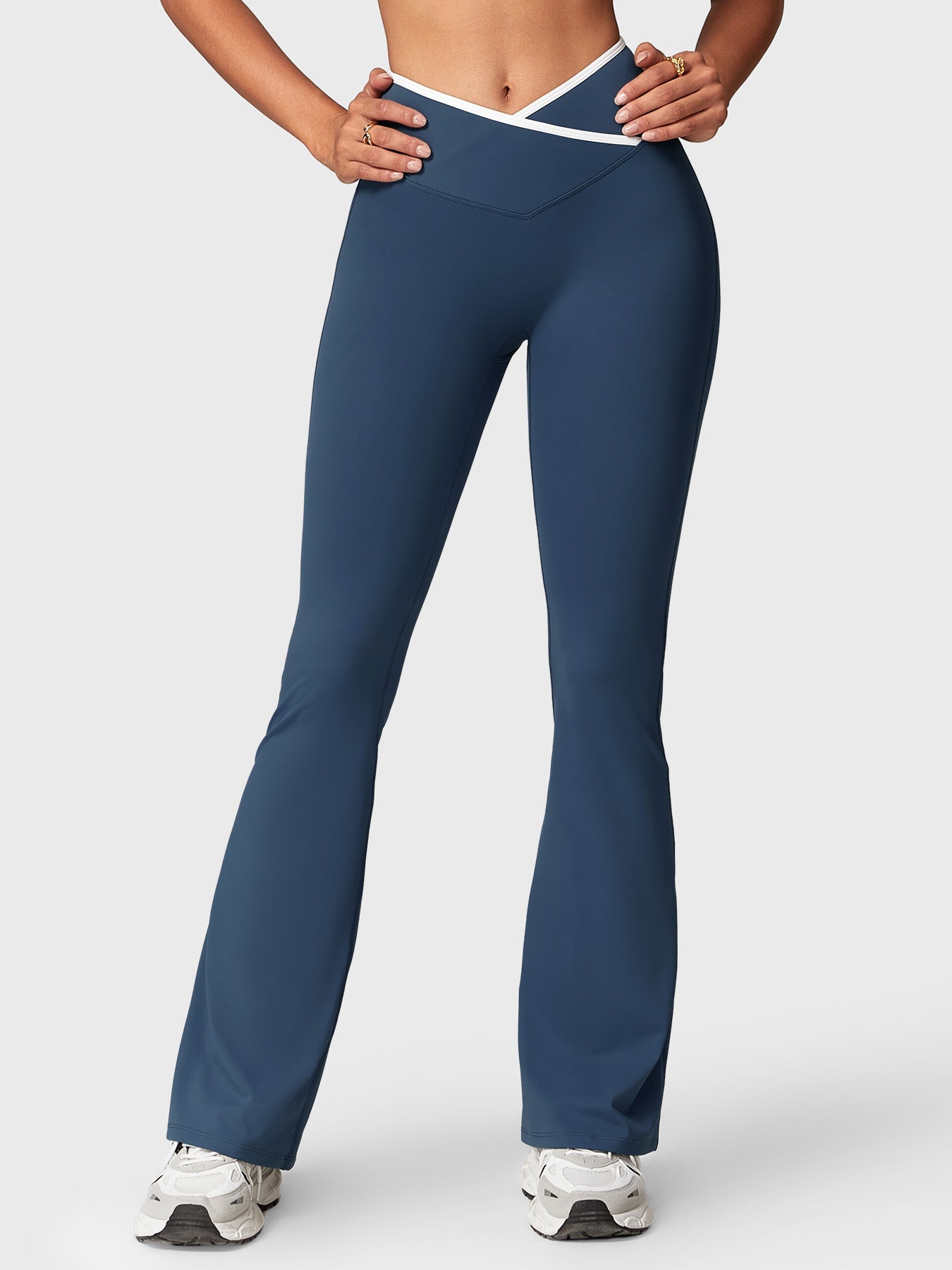 Alberta Contrast Trim Sports Set