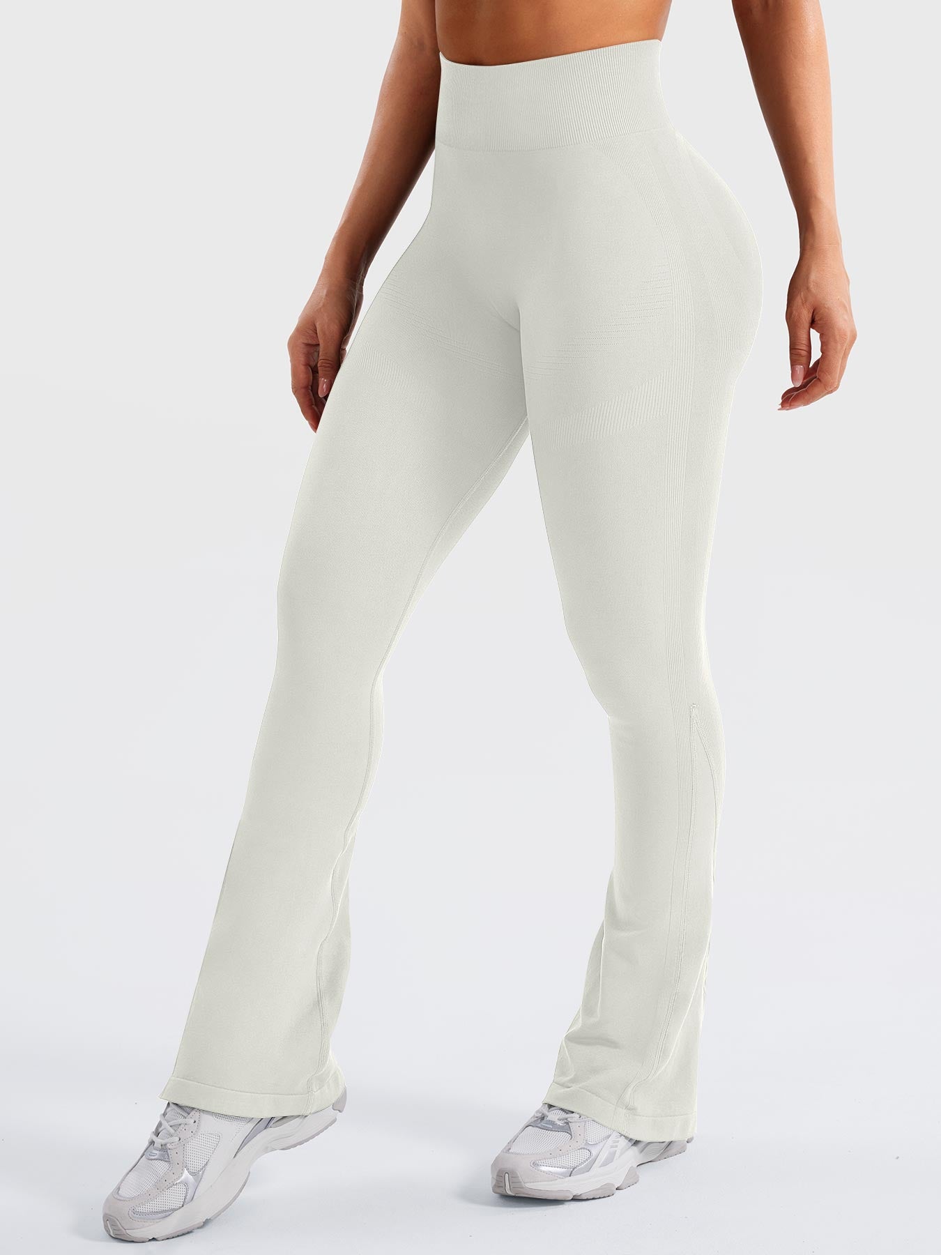 Lilliean 29.5" Mini Flare Leggings