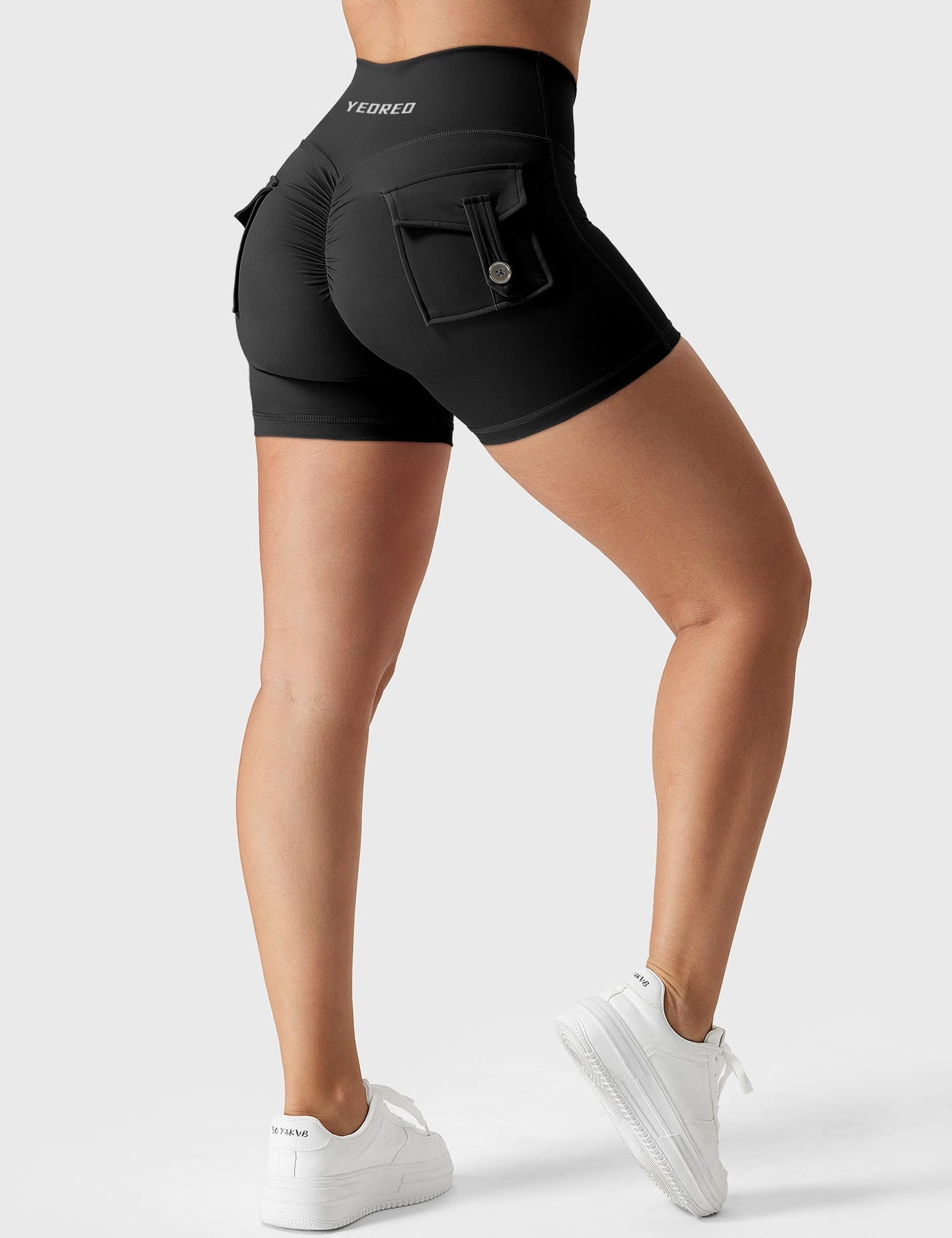 V-waistband Charm Shorts