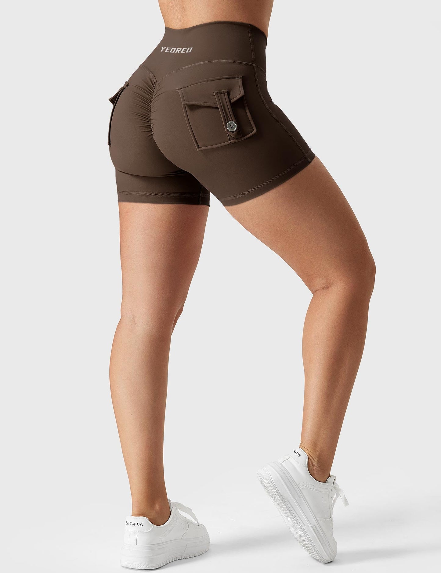 V-waistband Charm Shorts