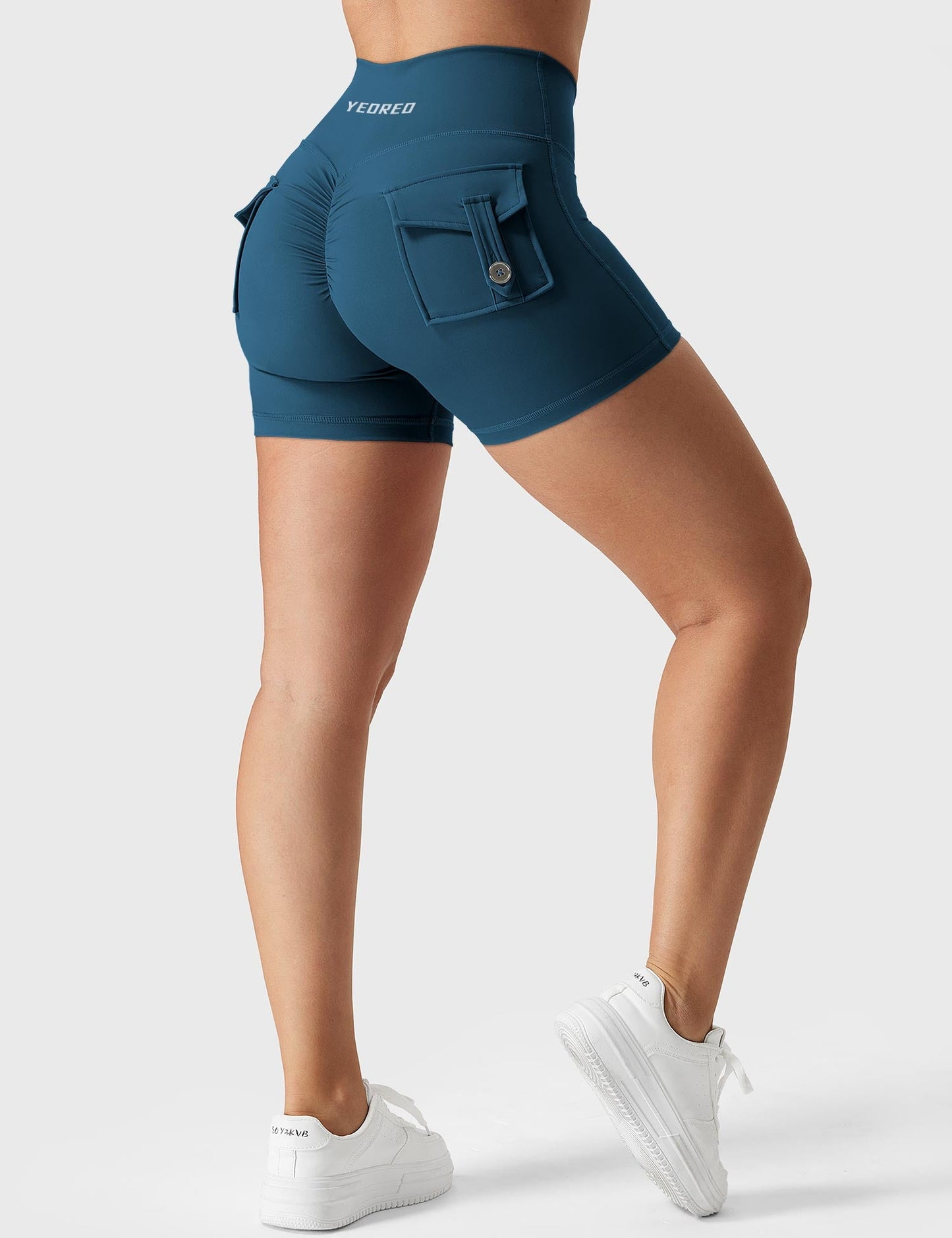 V-waistband Charm Shorts