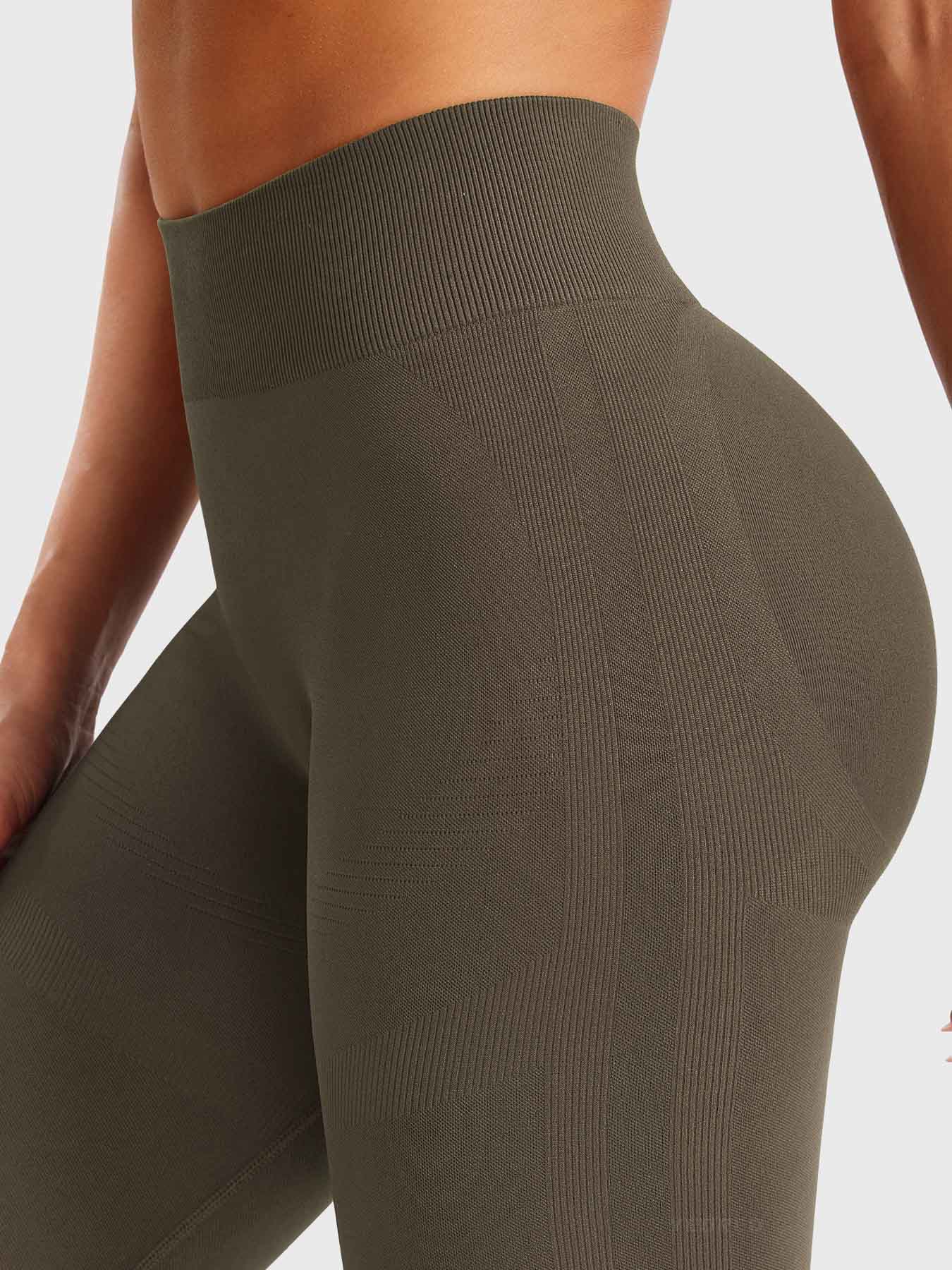 Lilliean 29.5" Mini Flare Leggings