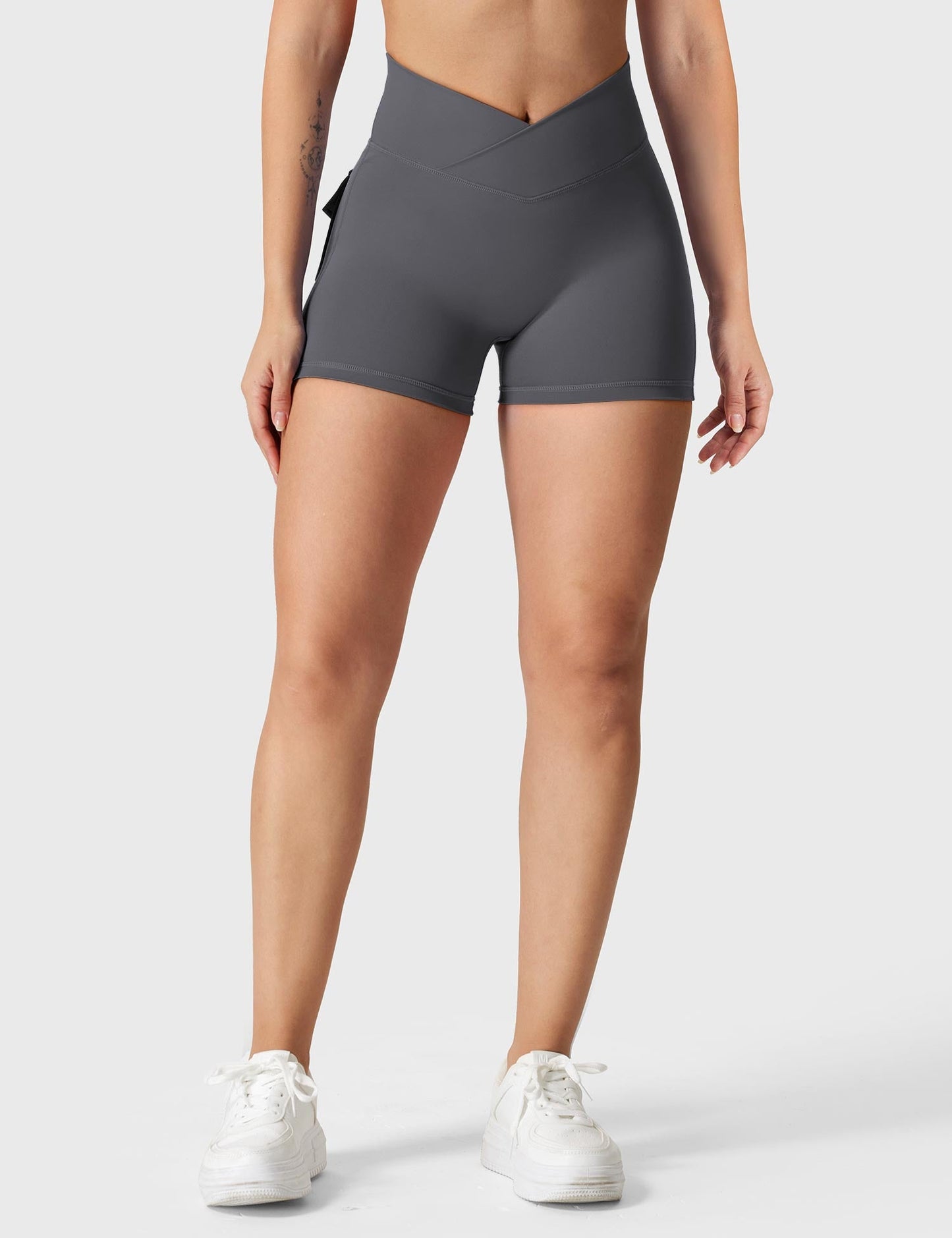 V-waistband Charm Shorts