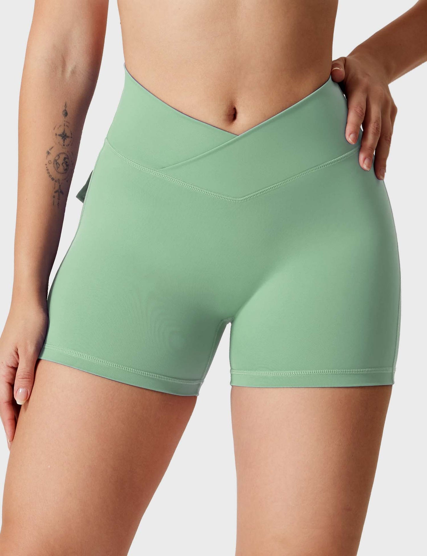 V-waistband Charm Shorts